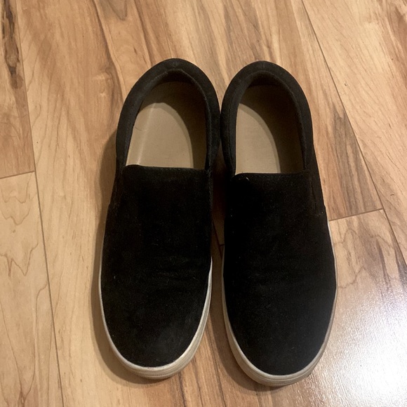 Women’s MaddenGirl Sneakers - Picture 2 of 4